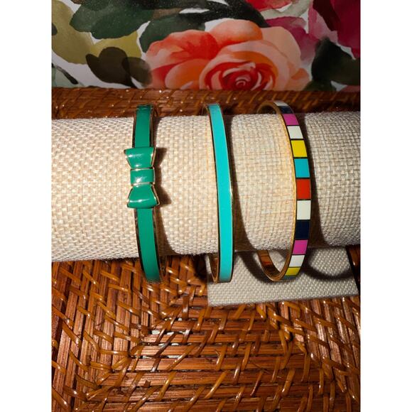 Kate Spade New York Enamel Bangle Bracelet Set of 3 Bow, Turquoise & Multicolor - Picture 4 of 5